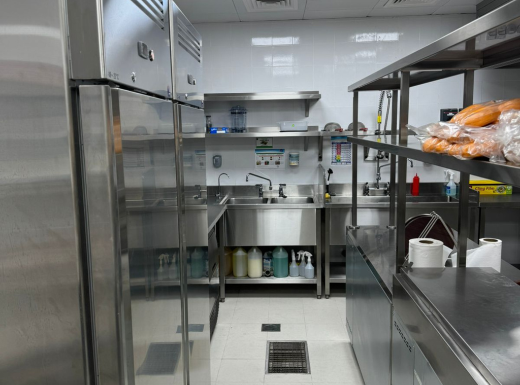 COLDSTONE, BAWADI MALL-ALAIN - SNOVAC SYSTEMS PVT LTD HVAC solutions, including installation, maintenance